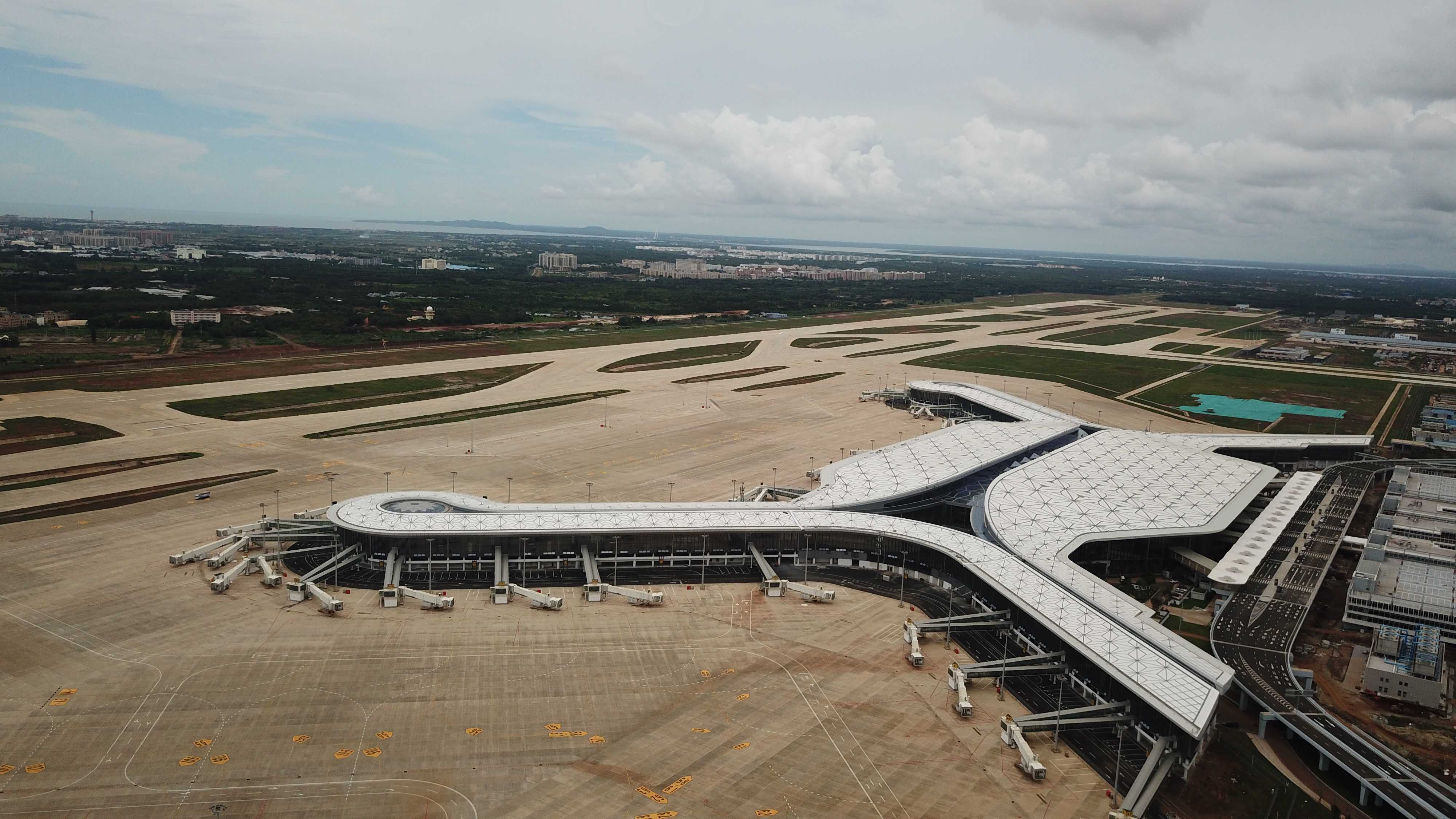 ?？诿捞m國際機場.jpg